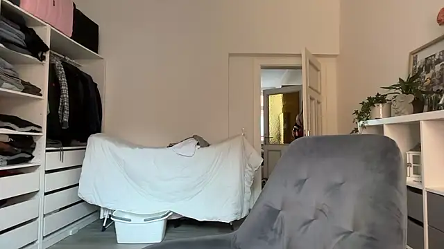 Viola Beck online show from 6, 3, 2026