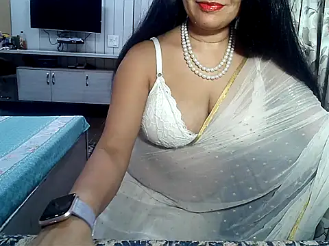 Snapshot of yourradhika chatting on 29, 12, 2024 yourradhika online show from 29, 12, 2024