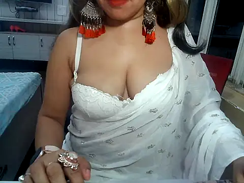 Snapshot of yourradhika chatting on 17, 3, 2025 yourradhika online show from 17, 3, 2025