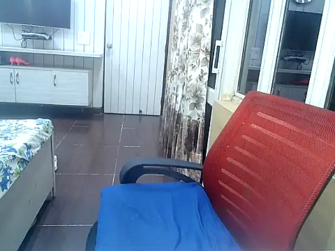 Snapshot of yourradhika chatting on 19, 3, 2025 yourradhika online show from 19, 3, 2025