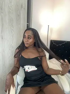 Snapshot of cristaaalclocks1 chatting on 19, 12, 2024 cristaaalclocks1 online show from 19, 12, 2024