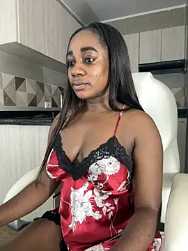 Snapshot of cristaaalclocks1 chatting on 5, 2, 2025 cristaaalclocks1 online show from 5, 2, 2025