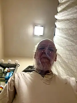 ScaryFun69 online show from 28, 10, 2025