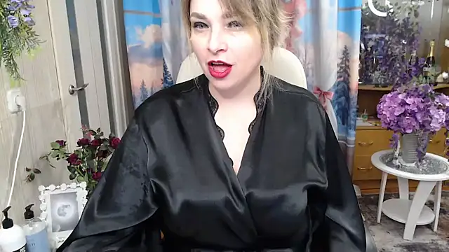 Mika Passion online show from 2, 4, 2026