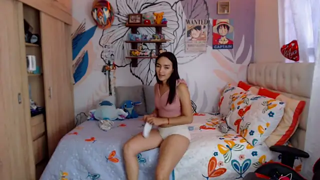 Snapshot of LinzyBaner chatting on 19, 3, 2026 LinzyBaner online show from 19, 3, 2026
