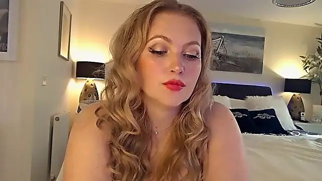 Snapshot of AlbanyWhite chatting on 28, 2, 2025 AlbanyWhite online show from 28, 2, 2025