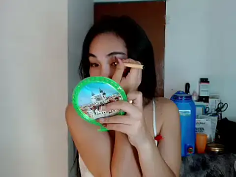 SweetLilly 18 online show from 3, 1, 2025