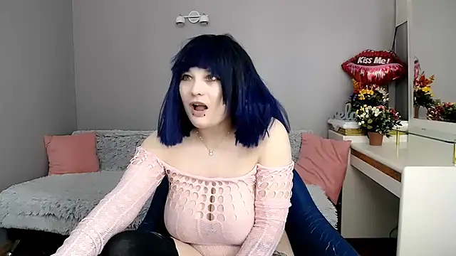 Estheri online show from 11, 2, 2026