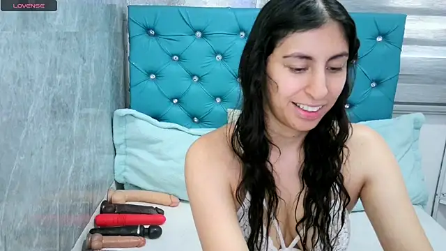 MAARYMOON online show from 13, 12, 2024