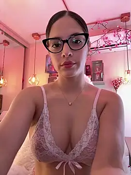 Zoe Bae online show from 16, 3, 2026