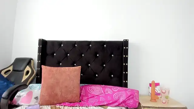 ebonnylatinx online show from 28, 9, 2025