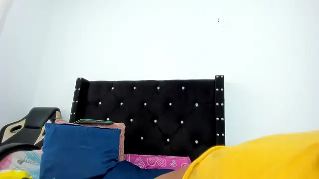 ebonnylatinx online show from 21, 10, 2025