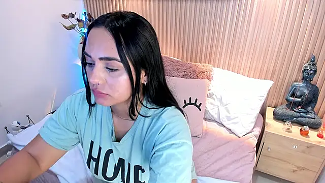 Snapshot of AMELIE_xx chatting on 9, 1, 2025 AMELIE xx online show from 9, 1, 2025