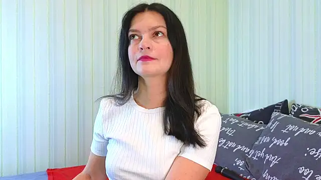  Lily  online show from 4, 12, 2024