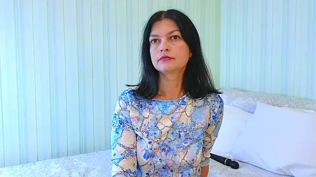  Lily  online show from 6, 10, 2025