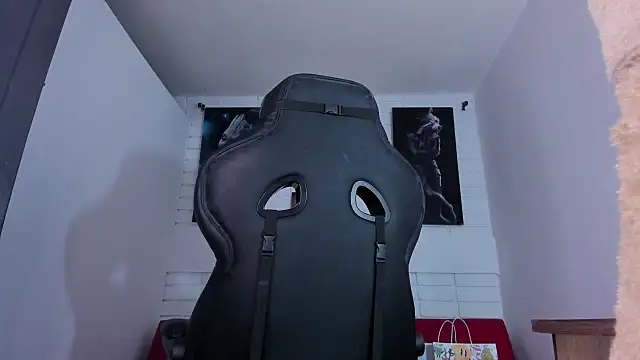 Snapshot of AlanNaughty chatting on 3, 1, 2025 AlanNaughty online show from 3, 1, 2025