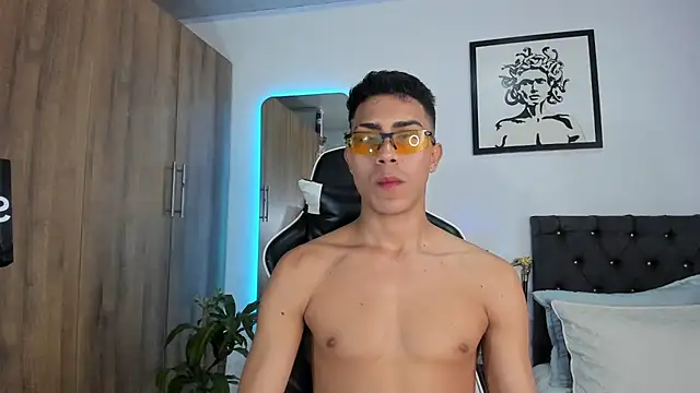 AlanNaughty online show from 18, 4, 2026