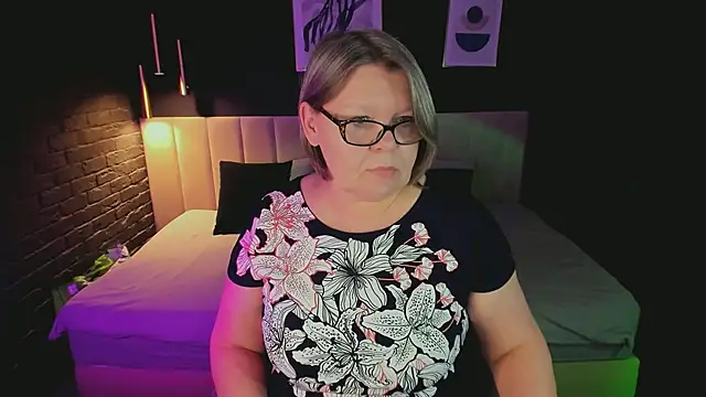 Shannonshine online show from 6, 4, 2026