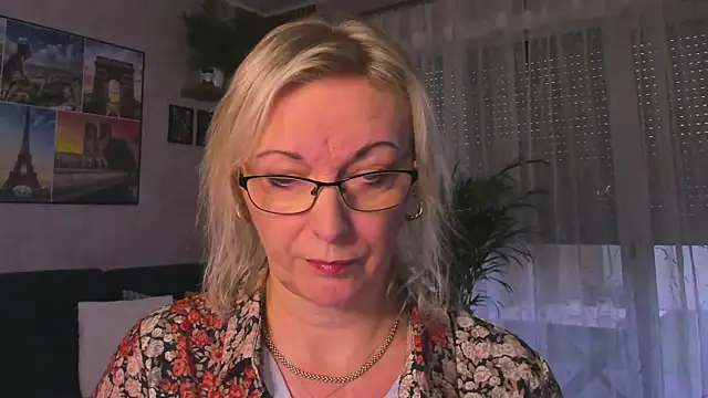 vanessa chat online show from 15, 12, 2025