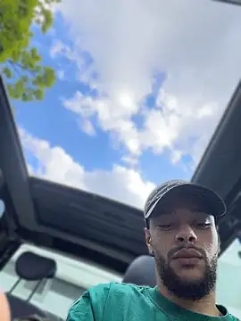 Lionayowe online show from 14, 4, 2026