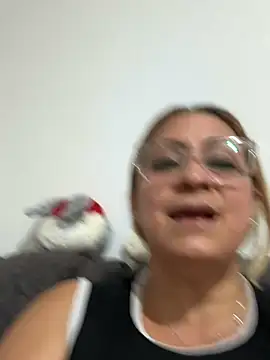 Snapshot of x_elena_x chatting on 20, 12, 2024 x elena x online show from 20, 12, 2024