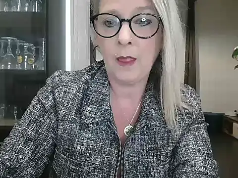 Snapshot of lilie69 chatting on 22, 3, 2025 lilie69 online show from 22, 3, 2025