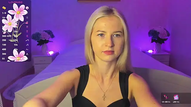 AnnaCarrera online show from 13, 10, 2025