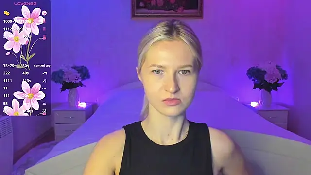 AnnaCarrera online show from 12, 11, 2025