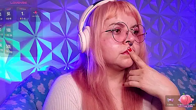 Satyn doll online show from 24, 3, 2026