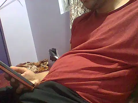 Snapshot of indianguy21 chatting on 12, 4, 2026 indianguy21 online show from 12, 4, 2026