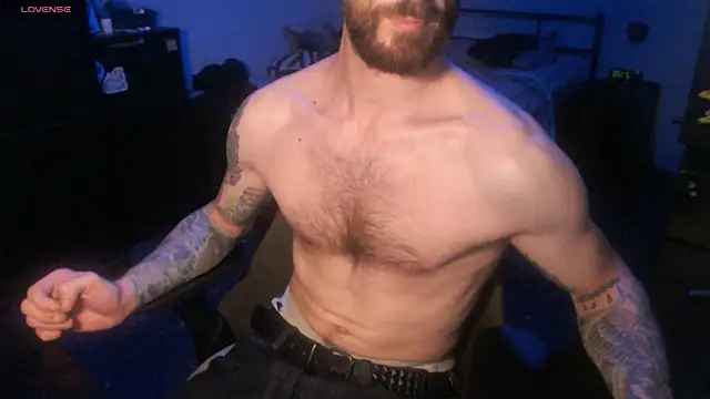 SexxxyLouis online show from 4, 10, 2025