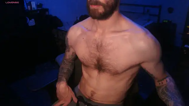 SexxxyLouis online show from 10, 10, 2025