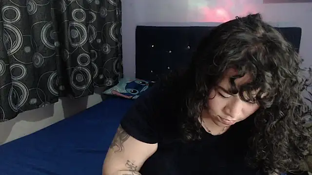 Snapshot of ANGELIQUE_KLANE chatting on 3, 7, 2026 ANGELIQUE KLANE online show from 3, 7, 2026