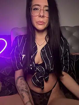Carmen Monroe online show from 13, 6, 2026