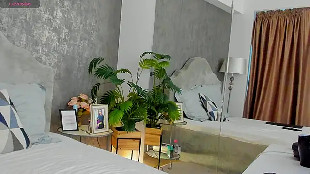 Snapshot of LisaCroft chatting on 24, 2, 2026 LisaCroft online show from 24, 2, 2026