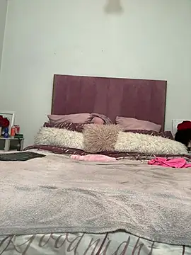 Bootyliciouse21X online show from 9, 6, 2026