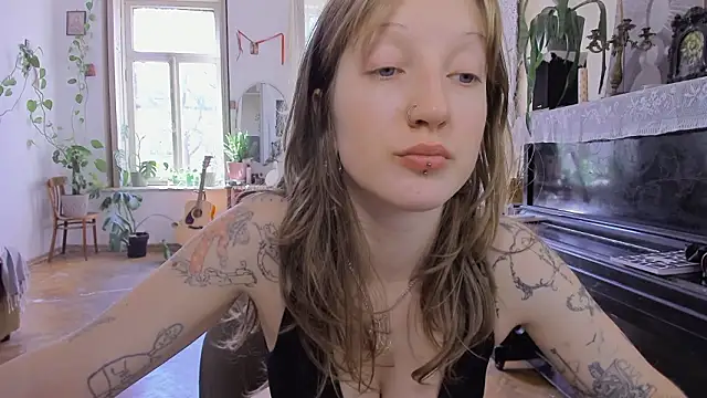 Snapshot of Miranda2_0 chatting on 23, 2, 2026 Miranda2 0 online show from 23, 2, 2026