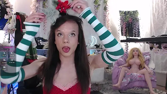 Snapshot of xxhayleemariexx chatting on 23, 12, 2024 xxhayleemariexx online show from 23, 12, 2024