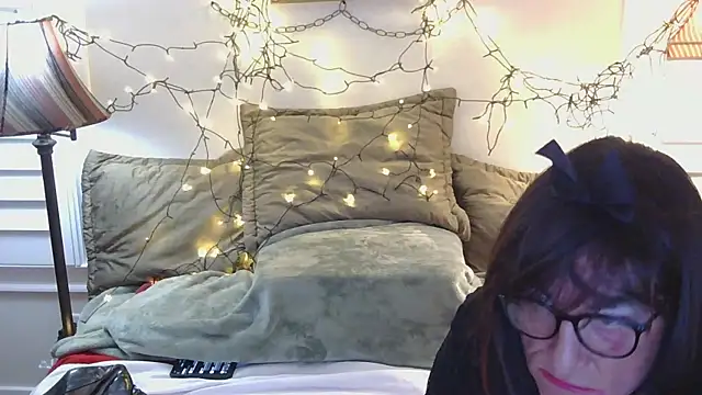 Snapshot of HelloKittyLapDog chatting on 19, 3, 2026 HelloKittyLapDog online show from 19, 3, 2026