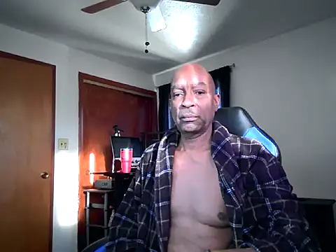 longdick4you8686 online show from 25, 2, 2025