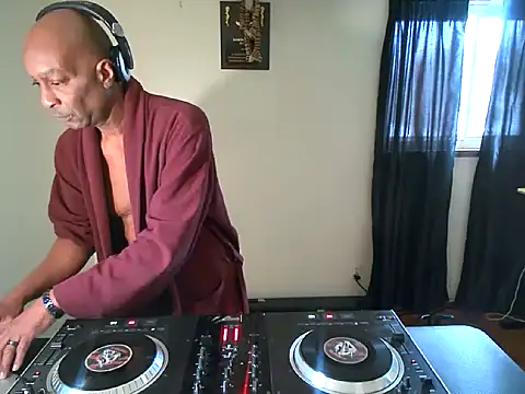 longdick4you8686 online show from 1, 3, 2025