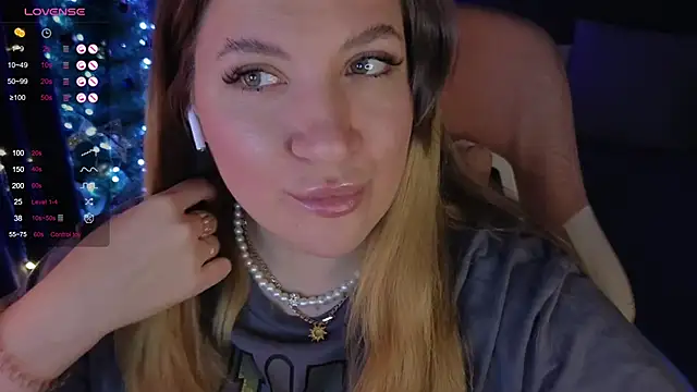 Snapshot of Fairy__Sofia chatting on 24, 12, 2024 Fairy Sofia online show from 24, 12, 2024