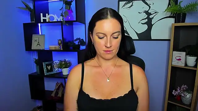 Snapshot of FUN_AMI chatting on 11, 5, 2026 FUN AMI online show from 11, 5, 2026