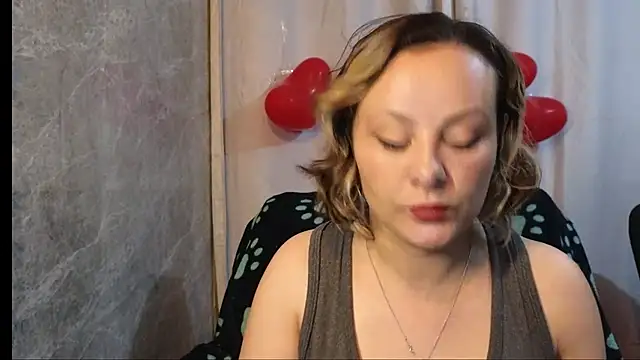 Snapshot of dagny-jo chatting on 2, 3, 2025 dagny-jo online show from 2, 3, 2025