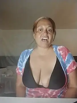 Snapshot of THEBEDroomdoOR chatting on 18, 7, 2026 THEBEDroomdoOR online show from 18, 7, 2026