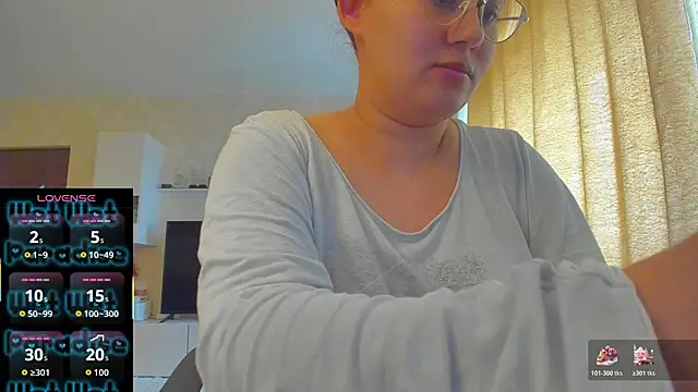 hot evil queen online show from 19, 11, 2025