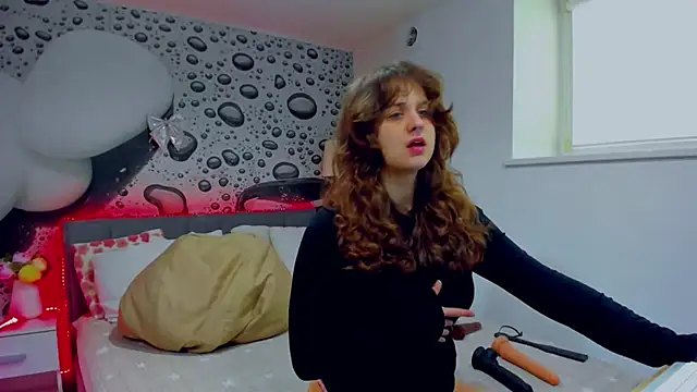 AlmaFancy online show from 14, 4, 2026