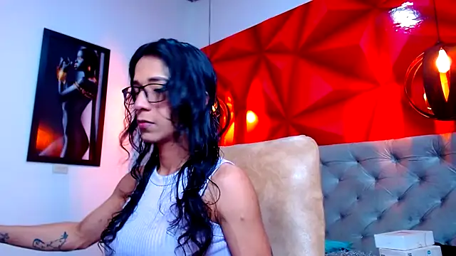 Snapshot of DaslyRoze chatting on 9, 9, 2025 DaslyRoze online show from 9, 9, 2025