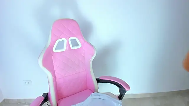 MeganWhite3 online show from 23, 1, 2025