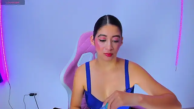 MeganWhite3 online show from 11, 3, 2025